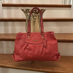 Coral Coach GUC purse, great for Spring